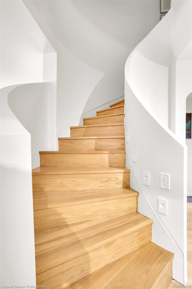 30715 River Crossing St, Bingham Farms, MI 48025 - view of stairs