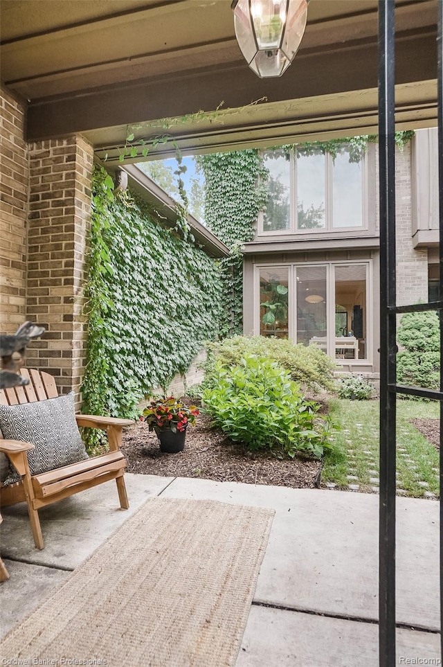 30715 River Crossing St, Bingham Farms, MI 48025 - view of patio