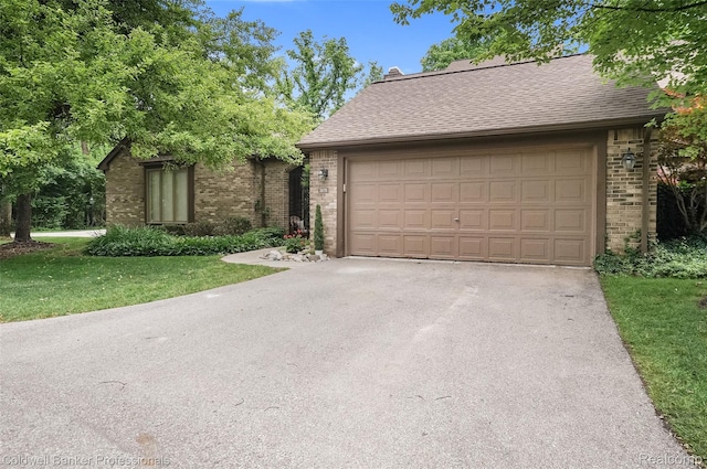 30715 River Crossing St, Bingham Farms, MI 48025 - garage with driveway