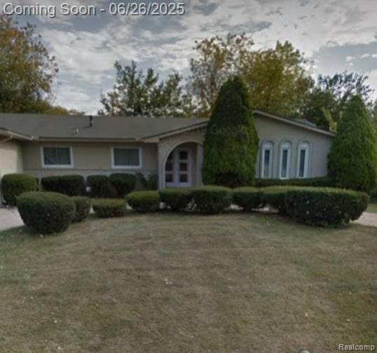 689 Hogarth Ave, Waterford, MI 48328 - view of ranch-style home