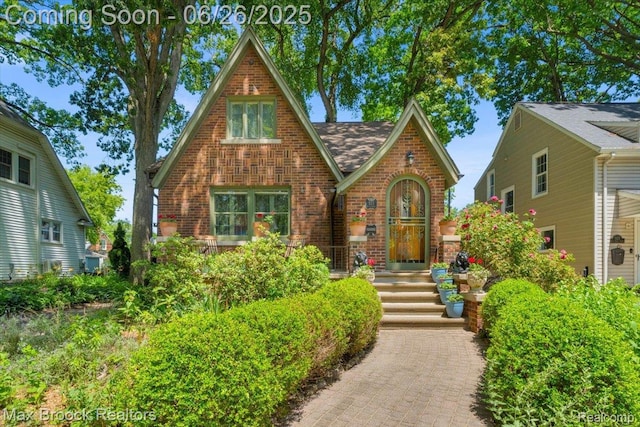 923 E 5th St, Royal Oak, MI 48067 - photo 1