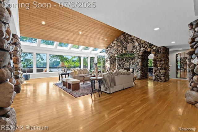 2095 Brighton Shores Trl, Howell, MI 48843 - photo 7