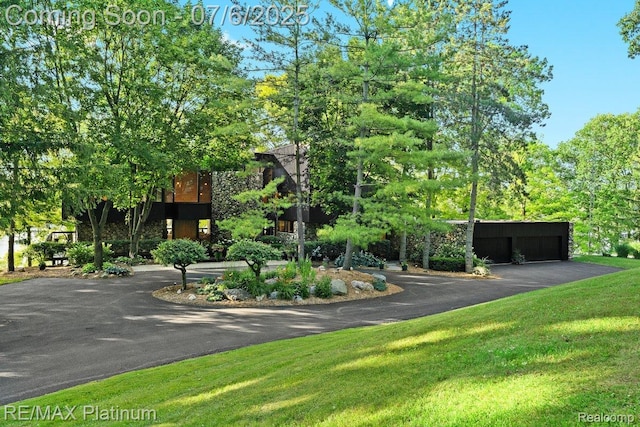 2095 Brighton Shores Trl, Howell, MI 48843 - photo 3