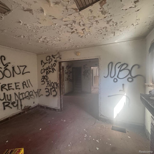 10032 Bordeau St, Hamtramck, MI 48204 - photo 8