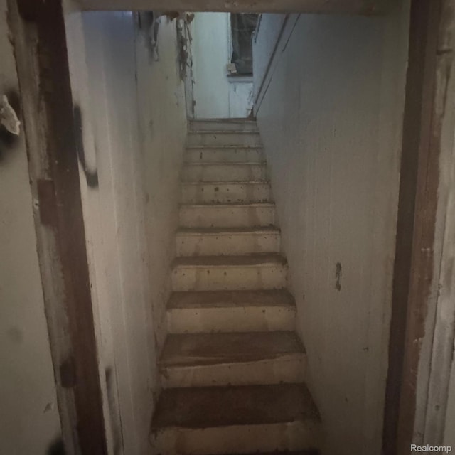 10032 Bordeau St, Hamtramck, MI 48204 - photo 18