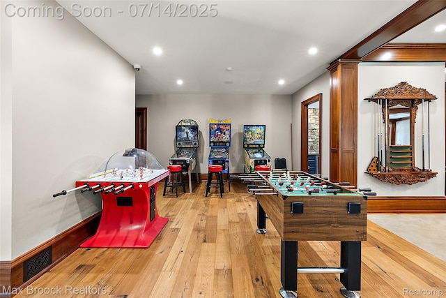 7420 Inner Circle Dr, Bloomfield Hills, MI 48301 - recreation room with recessed lighting and light wood-style floors