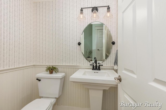 8790 Laurel Ridge Dr SE, Alto, MI 49302 - half bathroom with toilet