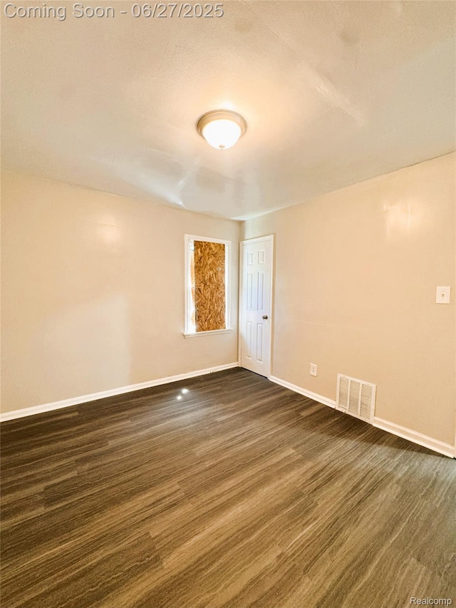 9646 Ward St, Dearborn, MI 48227 - empty room with baseboards