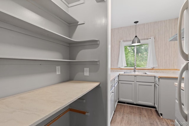 830 College Ave, Adrian, MI 49221 - pantry with a sink