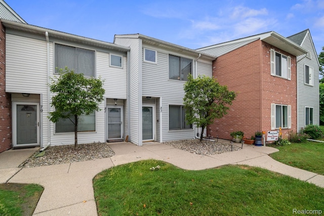 83 Rosebud Ln, Mount Clemens, MI 48043 - photo 1