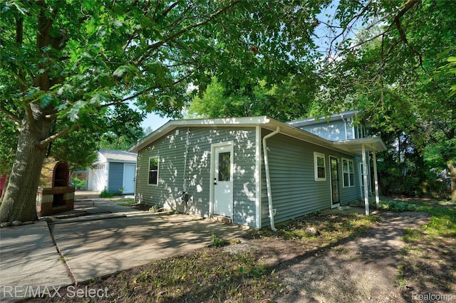 9353 Old Lee Rd, Brighton, MI 48116 - photo 18