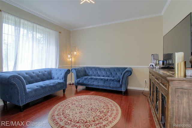 761 Nissen Ct, Wixom, MI 48393 - living area with wood finished floors and ornamental molding