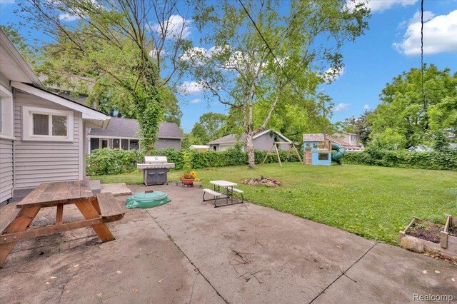 720 Vine St, Saint Clair, MI 48079 - photo 5