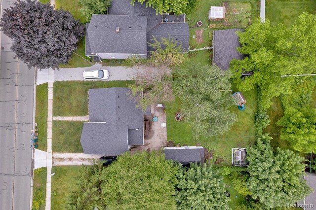 720 Vine St, Saint Clair, MI 48079 - photo 13