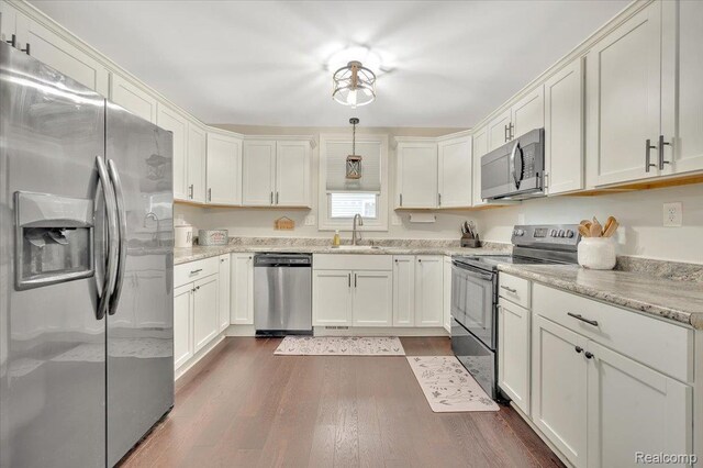 720 Vine St, Saint Clair, MI 48079 - photo 17