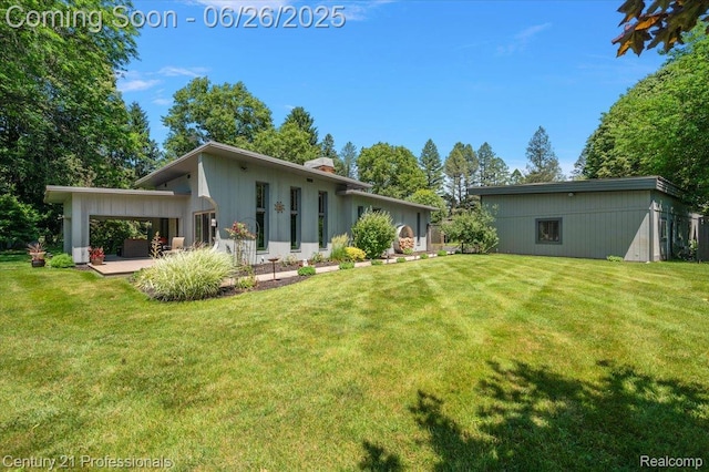 451 Markwood Dr, Oxford, MI 48370 - photo 1