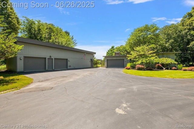 451 Markwood Dr, Oxford, MI 48370 - photo 2