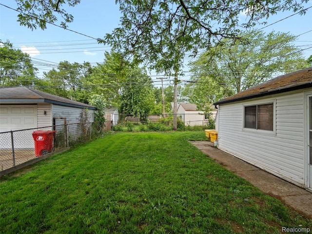 24625 Hayes Ave, Eastpointe, MI 48021 - view of fenced backyard