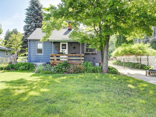 3107 Stone St, Port Huron, MI 48060 - view of front facade featuring a chimney