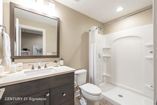 2985 E Iron Woods Pass, Midland, MI 48642 - bathroom with vanity and a shower with shower curtain