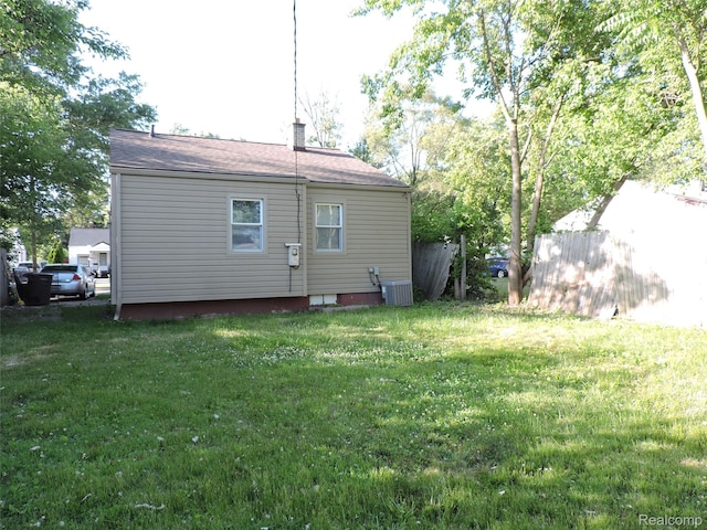 239 W Cornell Ave, Pontiac, MI 48340 - back of property
