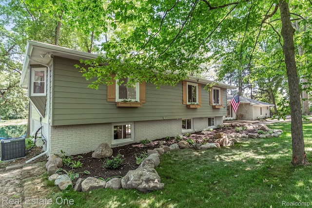 396 Hickory Ln, Lapeer, MI 48446 - photo 6