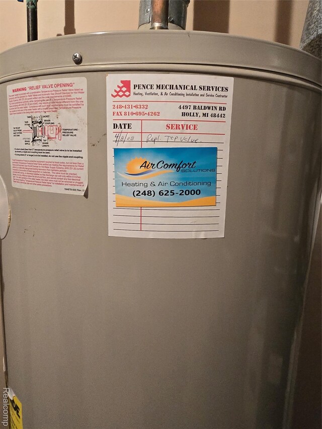 5605 Northcrest Xing, Clarkston, MI 48346 - detailed view of water heater