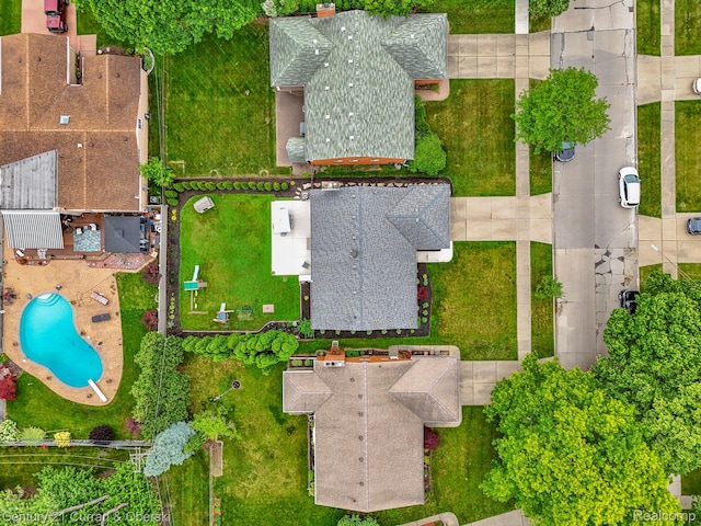 17276 Midway Ave, Allen Park, MI 48101 - drone / aerial view of a pool