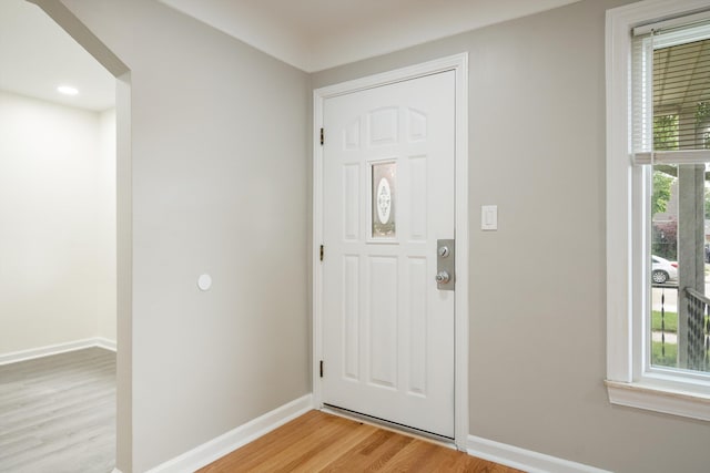 9250 Rosedale Blvd, Allen Park, MI 48101 - entrance foyer featuring light wood-type flooring and baseboards