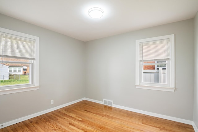 9250 Rosedale Blvd, Allen Park, MI 48101 - empty room with light wood finished floors