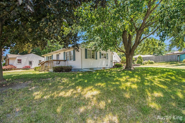 3156 Tuell St NW, Grand Rapids, MI 49504 - view of front of property