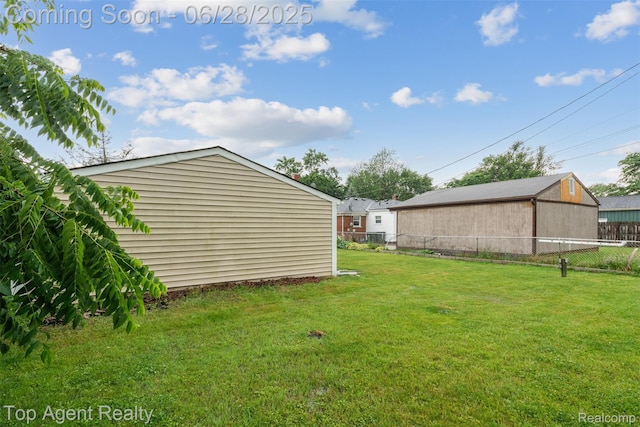 22123 Ridgeway St, Saint Clair Shores, MI 48080 - photo 29