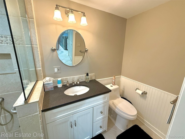 2546 Limerick Ln, Troy, MI 48098 - bathroom featuring wainscoting and vanity