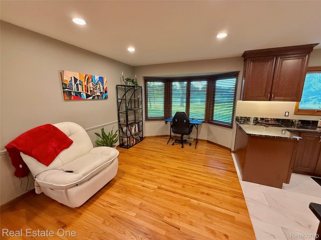 2546 Limerick Ln, Troy, MI 48098 - living area with light wood finished floors and recessed lighting
