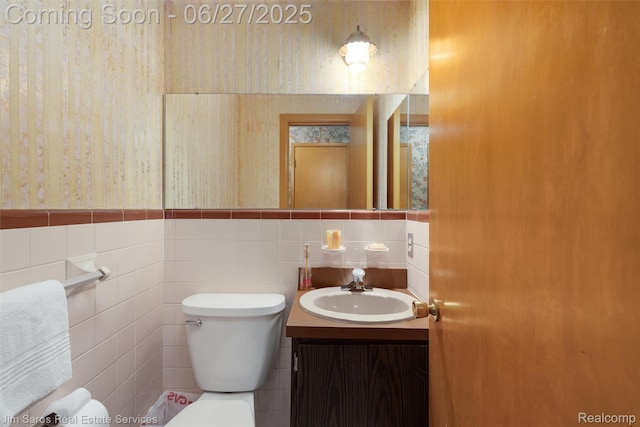 693 Anita Ave, Grosse Pointe Woods, MI 48236 - half bathroom with vanity and tile walls
