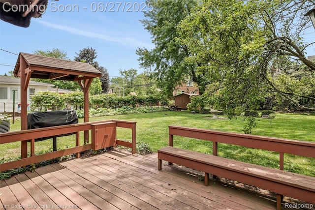 693 Anita Ave, Grosse Pointe Woods, MI 48236 - view of wooden terrace