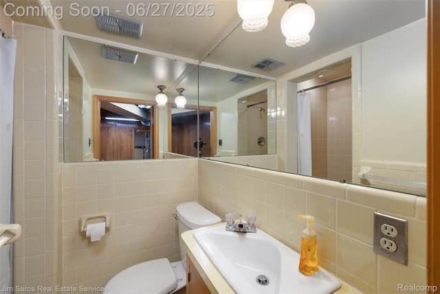 693 Anita Ave, Grosse Pointe Woods, MI 48236 - full bath with tile walls, curtained shower, and vanity