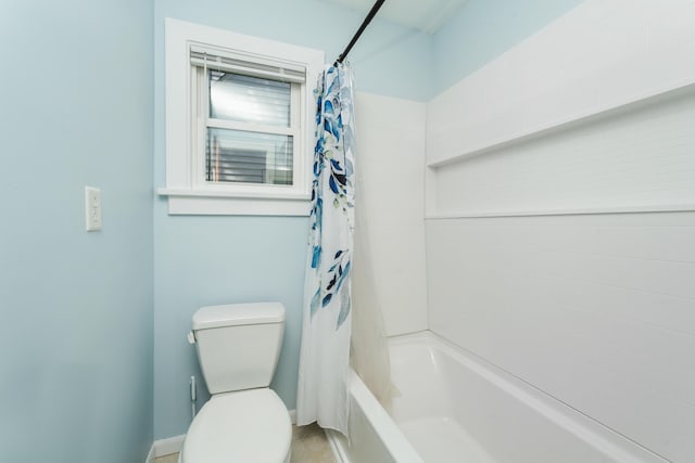 1608 Cambridge Dr, Kalamazoo, MI 49001 - full bath featuring shower / tub combo and toilet