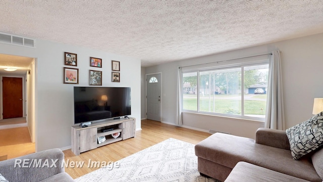 2670 Valley Dr, Saginaw, MI 48603 - photo 10