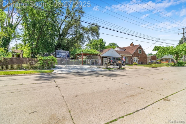 3901 Westpoint St, Dearborn Heights, MI 48125 - view of front of house featuring driveway