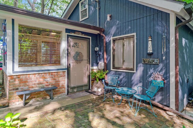 3570 Parkway Ct, Hillsdale, MI 49242 - photo 4