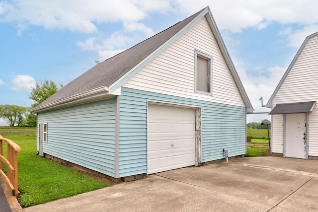 8075 Caine Rd, Millington, MI 48746 - detached garage with driveway