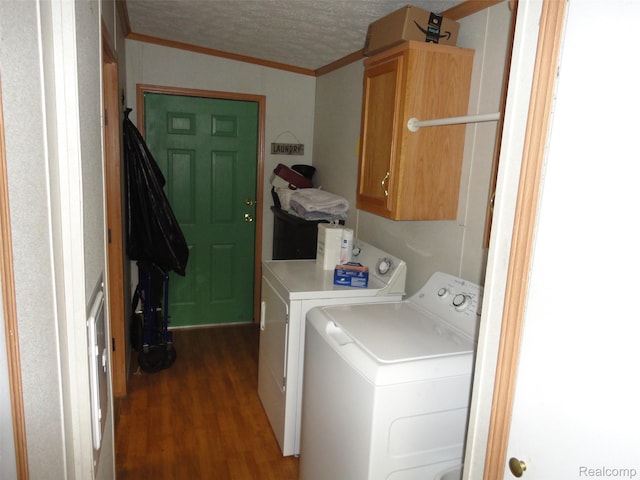29269 Hidden River Dr, Gibraltar, MI 48173 - laundry room with cabinet space, independent washer and dryer, dark wood finished floors, ornamental molding, and a textured ceiling