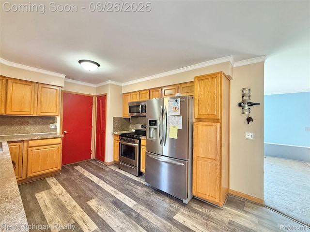 8588 Tim Tam Trl, Flushing, MI 48433 - kitchen with stainless steel appliances, wood finished floors, ornamental molding, and decorative backsplash