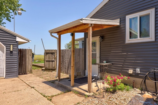 5255 E Holland Rd, Saginaw, MI 48601 - view of patio