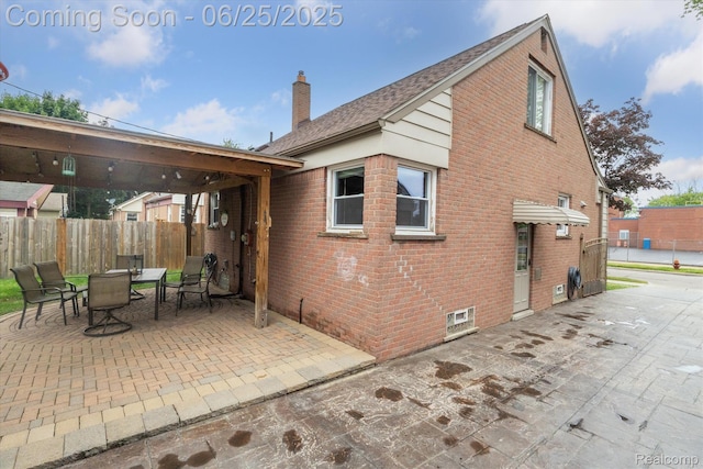 647 Farnham Ave, Lincoln Park, MI 48146 - view of patio / terrace with outdoor dining area