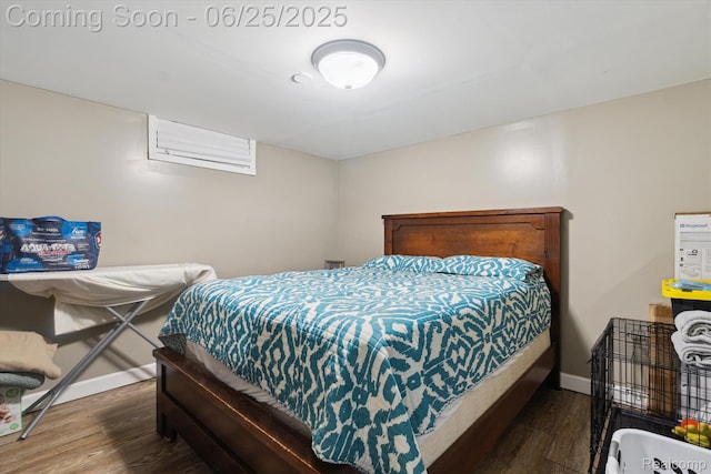 647 Farnham Ave, Lincoln Park, MI 48146 - bedroom with wood finished floors and baseboards