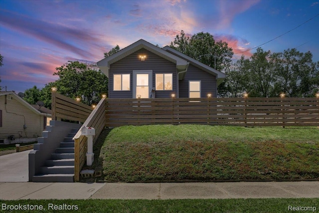111 Omar St, Pontiac, MI 48342 - view of front facade with stairs
