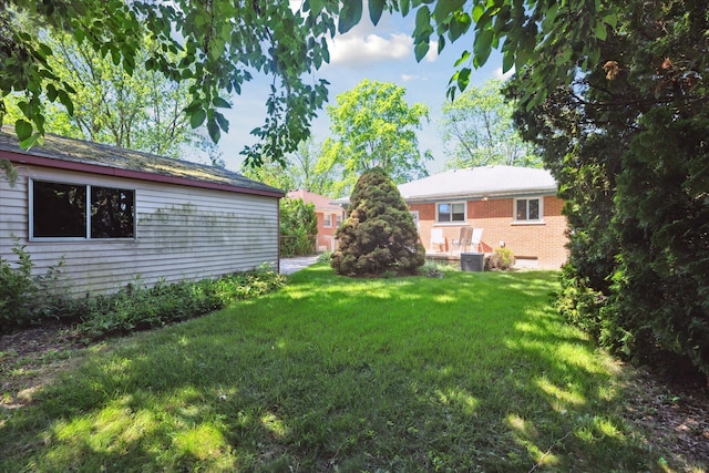 13210 Tecumseh Ave, Redford, MI 48239 - view of green lawn