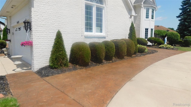 41431 Tarragon Dr, Sterling Heights, MI 48314 - view of side of home